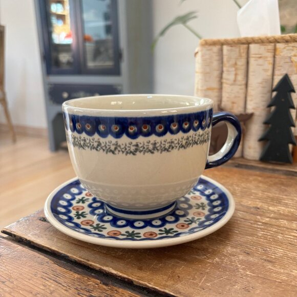Boleslawiec Polish Pottery Large Mug with Plate - Picture 1 of 6